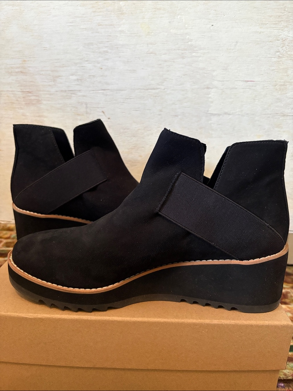 AZ 9.5 EILEEN FISHER BLACK SUEDE ROUND TOE WEDGE PULL ON BOOTS